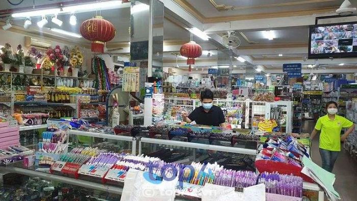 Nhà sách Hoàng Phúc tại Dĩ An - địa chỉ lý tưởng cho tín đồ sách