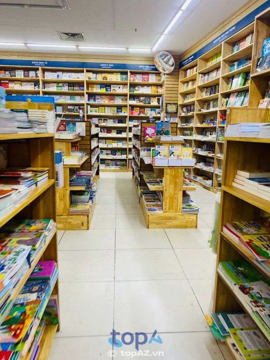 Nhà sách FAHASA Dĩ An - điểm đến lý tưởng cho mọi yêu cầu sách của bạn tại Dĩ An