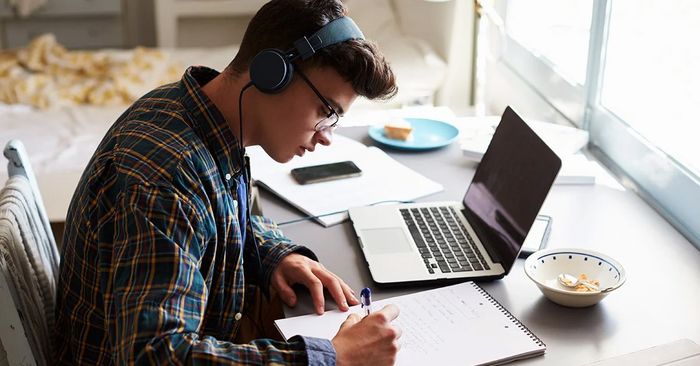 Khả năng duy trì sự tập trung trong bài thi IELTS Listening