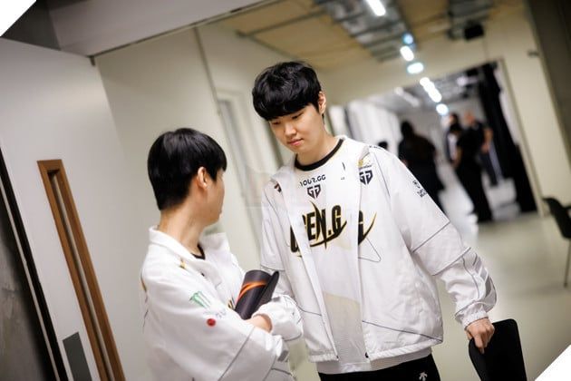 Việc Faker và Chovy có mặt trong đề cử The Game Awards 2024 đang là chủ đề gây tranh cãi sôi nổi trong cộng đồng LMHT.