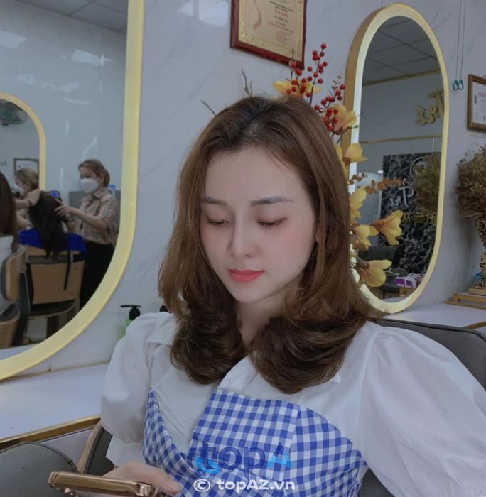 Salon tóc Đức Trí tọa lạc tại TP. Tam Kỳ.
