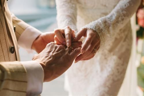 Lá số tử vi sẽ dự đoán những rủi ro hôn nhân mà bạn có thể gặp phải như thế nào?