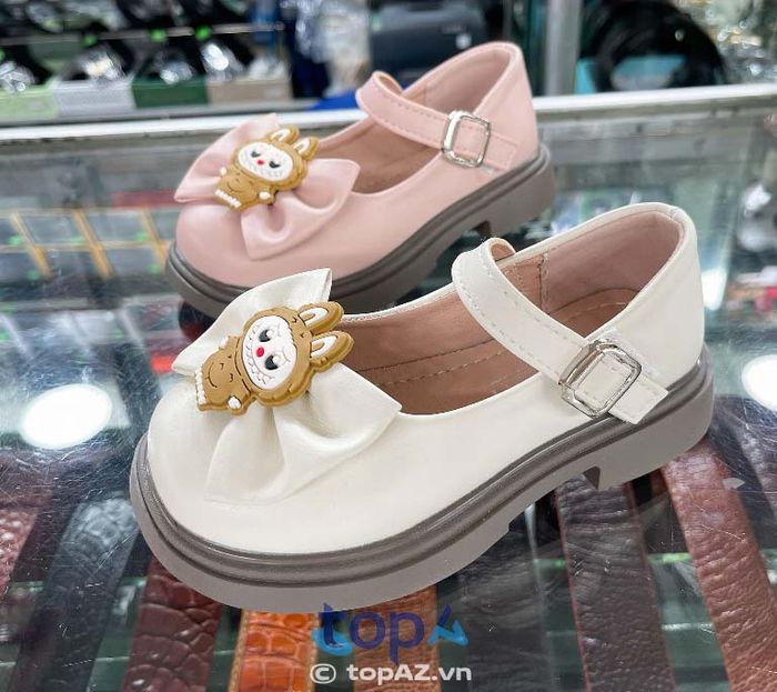 Cửa hàng giày trẻ em Kim Loan Shoes tại Dĩ An