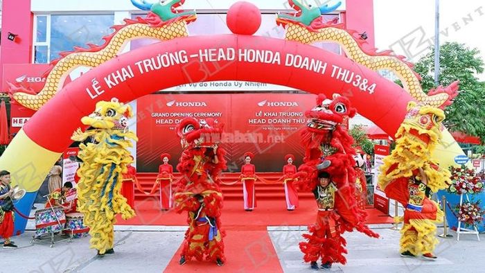 Tìm ngày tốt khai trương năm 2025