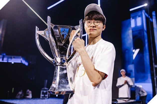 LMHT: Nguyên nhân chấn thương của Faker được hé lộ nhờ vào lịch trình luyện tập cực kỳ dày đặc.