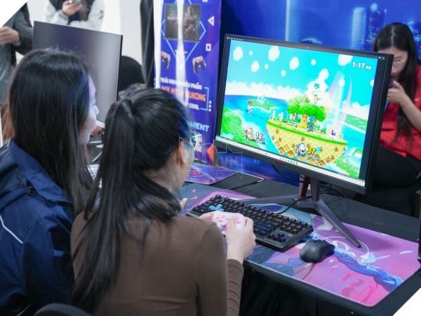 Intel Campus Tour Khởi Động: Trải Nghiệm Công Nghệ Tối Tân Cùng AOC & Philips 5