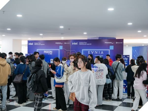 Intel Campus Tour Khởi Động: Trải Nghiệm Công Nghệ Tối Tân Cùng AOC & Philips 2