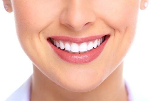 Xem tướng răng - răng đều, đẹp là dấu hiệu của sự may mắn và thành đạt