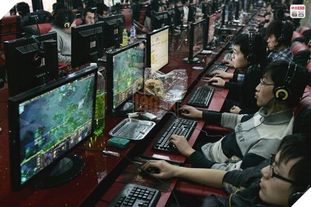 Một game thủ suýt phải chịu cảnh liệt tứ chi chỉ vì thói quen ngồi chơi net hơn 10 giờ mỗi ngày