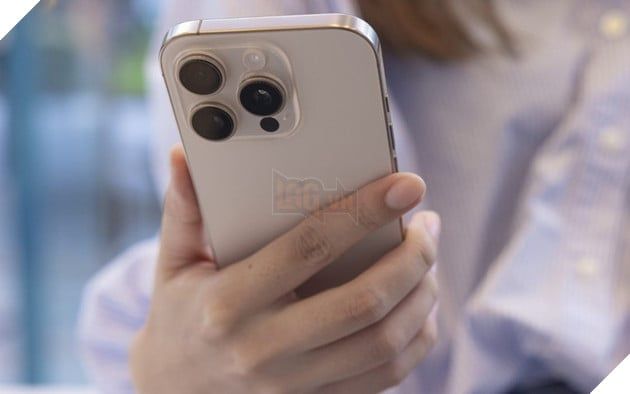iPhone 18 có thể sẽ đối mặt với việc tăng giá do việc sử dụng chipset 2nm thế hệ mới. Điều này khiến cộng đồng người dùng phải cân nhắc về mức giá cao hơn.