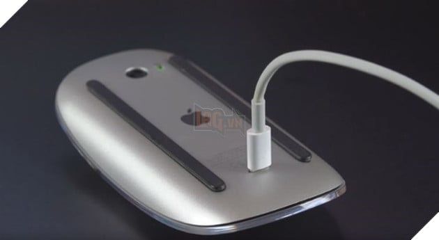 Apple tiết lộ Magic Mouse mới: Thiết kế hoàn toàn mới, liệu có giải quyết được vấn đề sạc?