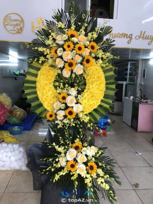 Địa chỉ cung cấp hoa viếng đám tang Hoa tươi Phương Huyền tại TP. Uông Bí