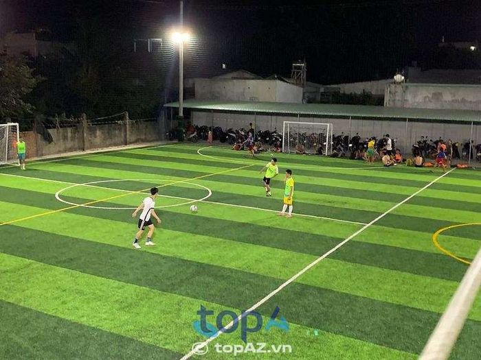 Sân bóng đá Dương Anh tại Dĩ An