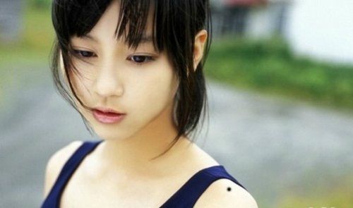 Những tướng nốt ruồi may mắn trên cơ thể con người