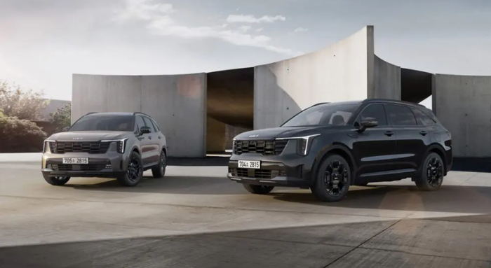 Kia Sorento vẫn duy trì vị trí đầu bảng sau khi đánh bại Santa Fe trong cuộc đua doanh số tại Hàn Quốc.