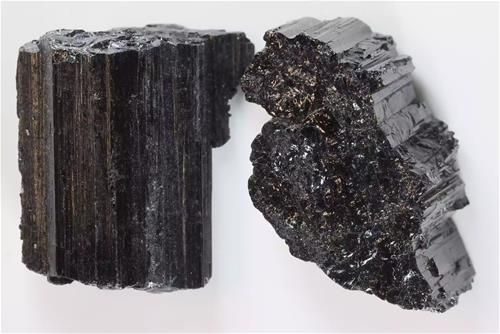 Đá Tourmaline đen