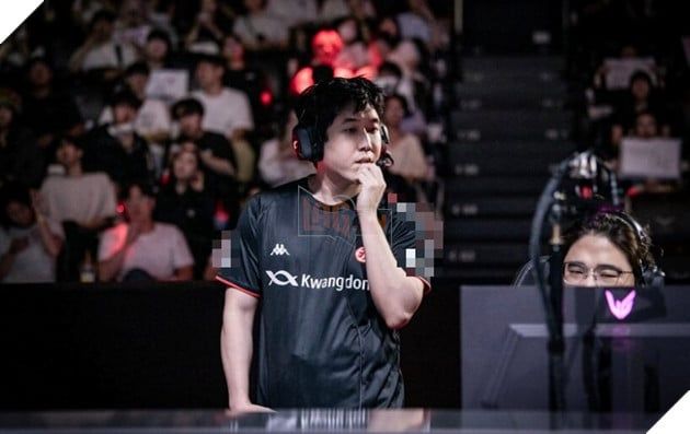 cvMax khiến cộng đồng LMHT dấy lên sự hoài nghi khi được JDG bổ nhiệm làm HLV Trưởng.