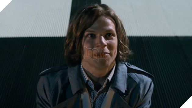 Jesse Eisenberg chia sẻ rằng việc đóng vai Lex Luthor đã làm tổn hại nghiêm trọng đến sự nghiệp của anh.