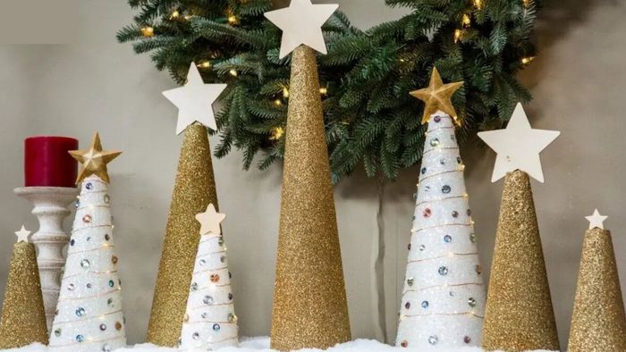 Hướng dẫn làm cây thông Noel từ dây thép