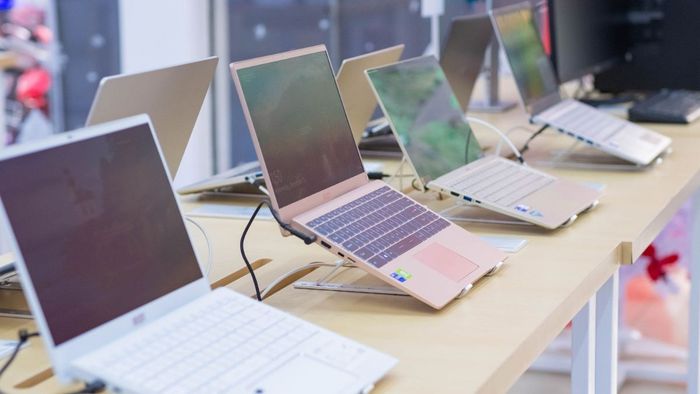 Có nên mua laptop trước hay sau Tết để được giá tốt hơn?