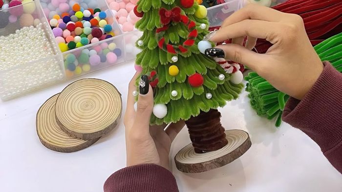 cách làm cây thông Noel từ kẽm nhung
