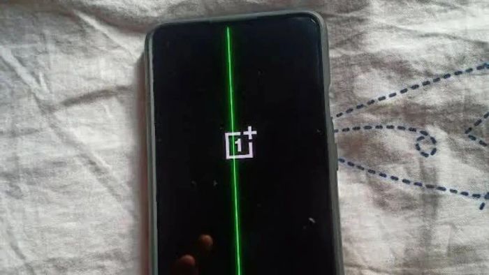 Một số mẫu điện thoại OnePlus gặp phải lỗi sọc màn hình