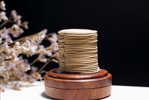 Nhang trầm hương khoang
