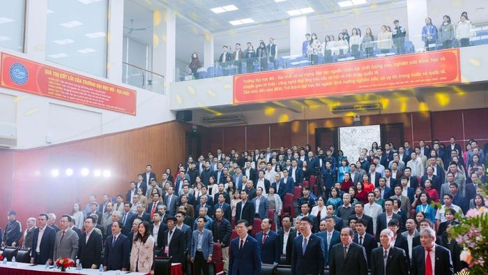 Đội ngũ giảng viên uy tín và lâu năm tại Trường Đại học Mỏ - Địa chất