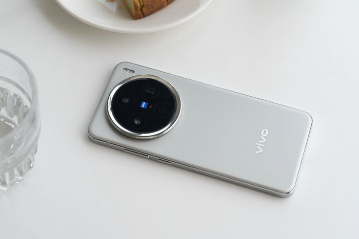 vivo X200 Series là dòng điện thoại đầu tiên trang bị vi xử lý Dimensity 9400