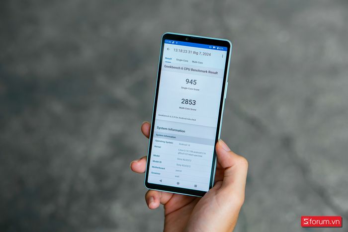 Snapdragon 6 Gen 1 mang lại hiệu suất CPU ấn tượng, giúp các tác vụ hàng ngày được xử lý mượt mà