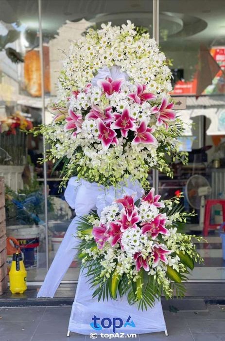 Cửa hàng hoa viếng đám tang tại TP. Sầm Sơn