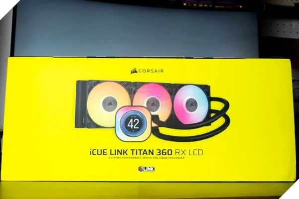 Đánh giá Corsair iCUE LINK Titan RX LCD RGB: Sản phẩm này có gì nổi bật so với các đối thủ trên thị trường?