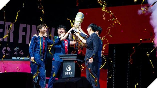 Mặc dù sự hợp tác trong LMHT chuyên nghiệp giữa PSG Talon và Talon đã kết thúc, Talon Esports vẫn sẽ tham gia giải đấu League of Legends Championship Pacific (LCP) sắp tới. Họ đã chuẩn bị một đội hình mạnh mẽ, bao gồm các tên tuổi lớn như Chu 'FoFo' Chun-Lan và Hung 'Karsa' Hao-Hsuan.