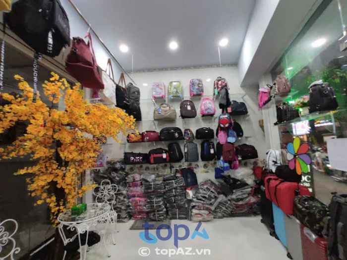 Cửa hàng túi xách Duy Phạm tại Dĩ An