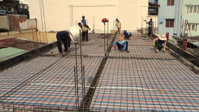 Những điều cần lưu ý khi chọn ngày đổ mái tháng 9 năm 2025