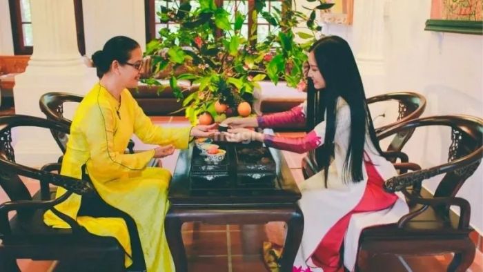 Chọn tuổi xông đất hợp với tuổi Hợi sẽ giúp gia chủ đón nhận nhiều may mắn và tài lộc.
