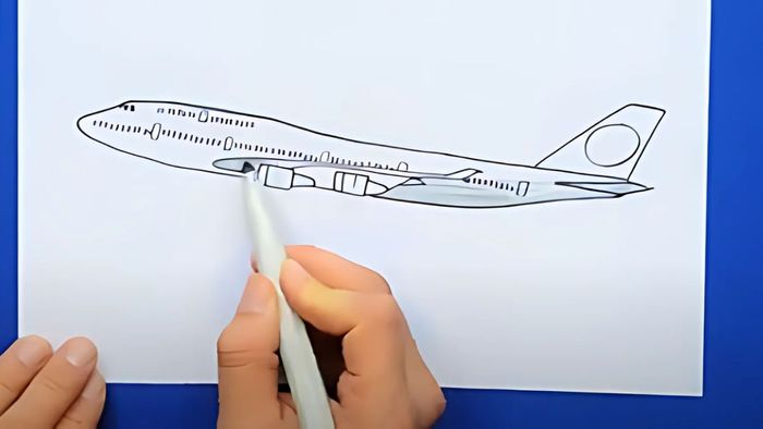 Hướng dẫn cách vẽ máy bay đẹp - Bước 3