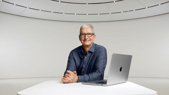 Thu nhập của CEO Apple, Tim Cook, chứng kiến sự tăng trưởng đáng kể trong năm 2024.