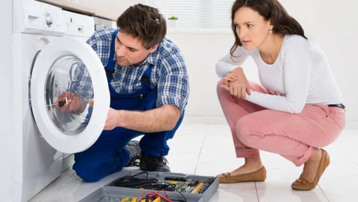 Dưới đây là cách khắc phục cho những lỗi phổ biến giúp bạn sửa máy giặt Samsung tại nhà đơn giản.