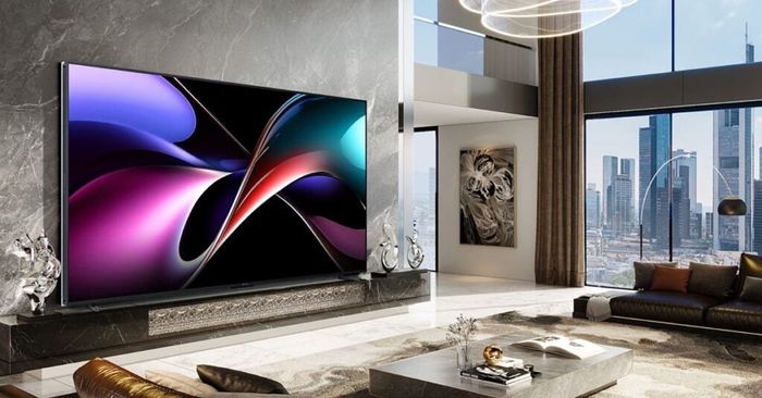 Chất lượng hiển thị của TV LED Hisense 116UX TriChroma là một trong những điểm mạnh của sản phẩm này, với màu sắc sống động và độ tương phản cao.