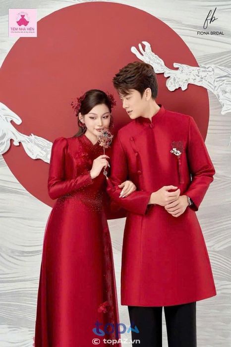 Tiệm Nhà Hiền là địa chỉ cho thuê áo dài cưới hỏi nổi tiếng tại TP. Phủ Lý