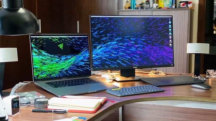 Màn hình máy tính – Monitor
