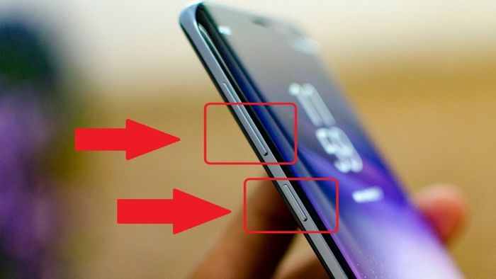 Cách mở nguồn Samsung bằng nút âm lượng và nút Bixby