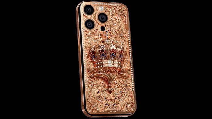 Caviar vừa trình làng mẫu iPhone 16 Pro Max tùy chỉnh với lớp vỏ vàng nguyên khối và trang trí đá quý