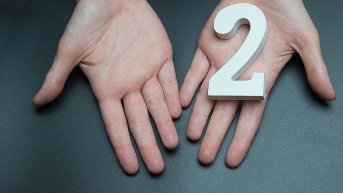 Ý nghĩa đặc biệt của năm cá nhân số 2 trong thần số học là gì?