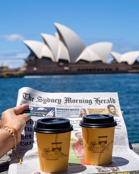 Chụp hình cùng Nhà hát Opera Sydney