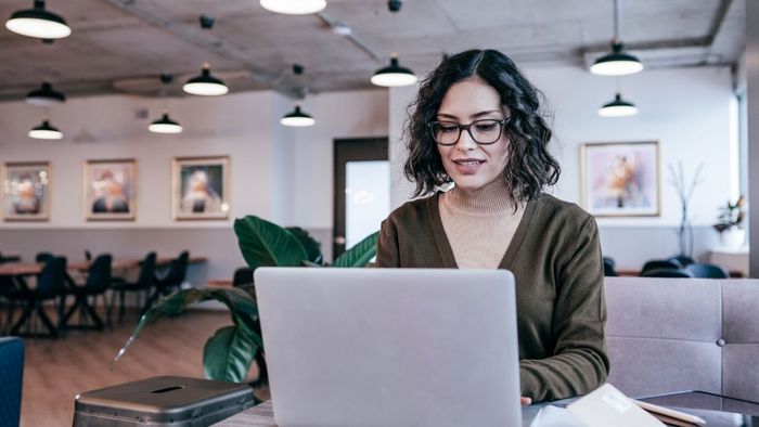 Nhóm tính cách ESFP được phân loại như thế nào?