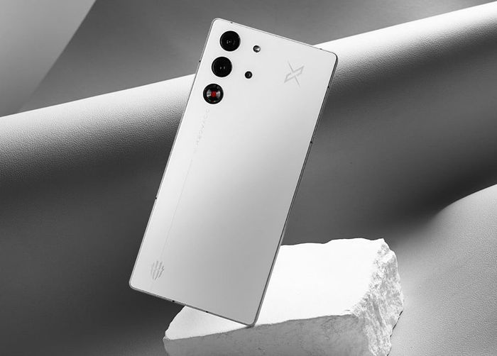 Red Magic 10 Pro Lightspeed Edition chính thức trình làng