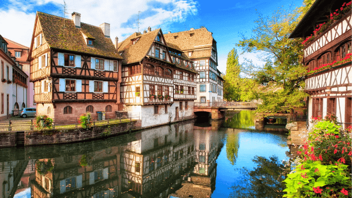 Thị trấn cổ Strasbourg - điểm đến nổi tiếng tại Pháp với vẻ đẹp thơ mộng