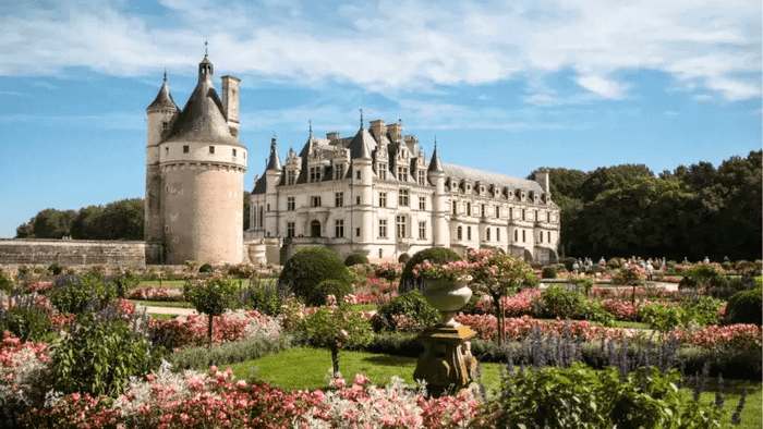 Địa điểm du lịch nổi tiếng tại Pháp - Chateau de Chambord